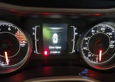 2016 Jeep Cherokee Latitude z USA, uszkodzony, nr VIN 1C4PJMCSXGW283045